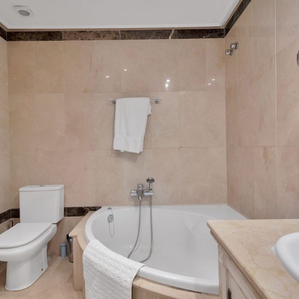 Beautiful seaside Apartment for Sale in Dominion Beach (15)