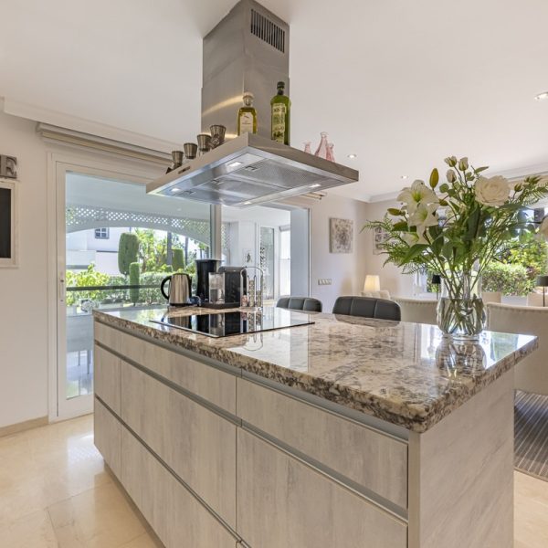 Spacious-Ground-Floor-Apartment-for-Sale-in-Dominion-Beach (12)