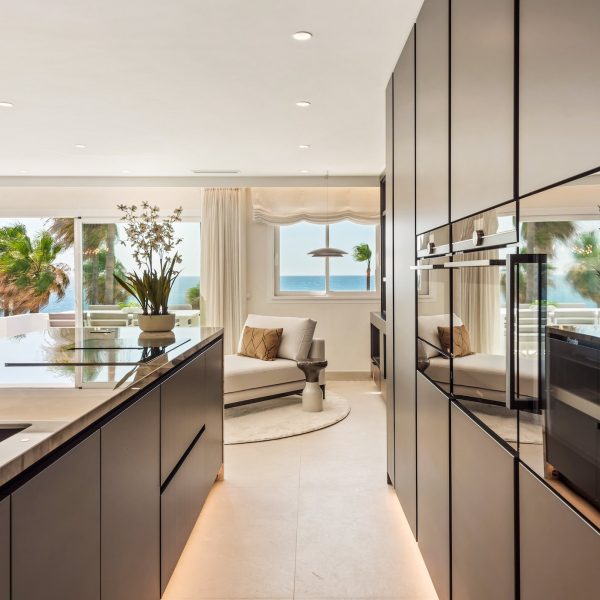 apartment 53 luxury apartment with jacuzzi and sea views in dominion beach estepona 6