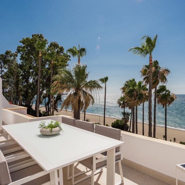 apartment 53 luxury apartment with jacuzzi and sea views in dominion beach estepona 7