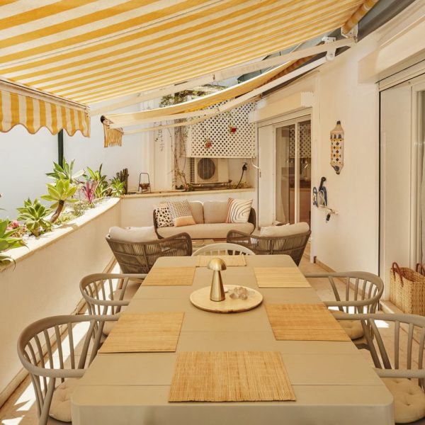 fantastic-frontline-beach-apartment-for-sale-in-dominion-beach