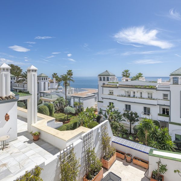 duplex-penthouse-for-sale-in-dominion-beach-estepona (36)
