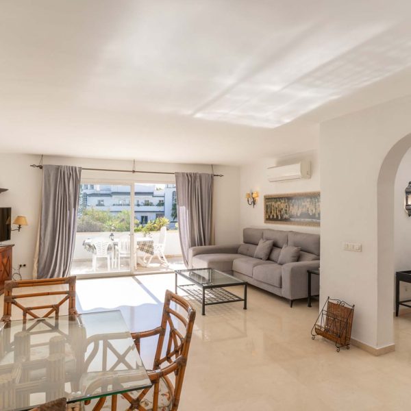 middle floor apartment for sale in dominion beach estepona 7